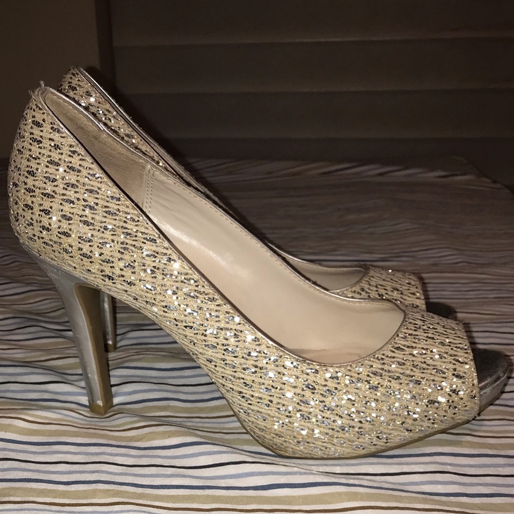 Sparkly peep toe pumps